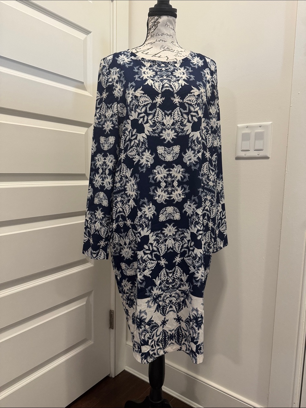 Joe Fresh Navy and White Floral Long Sleeve Shift Dress